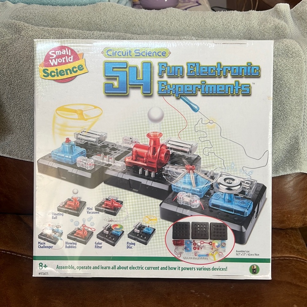 NEW, Still wrapped in cellophane! Circuit Science 54 Fun Electronic Experiments